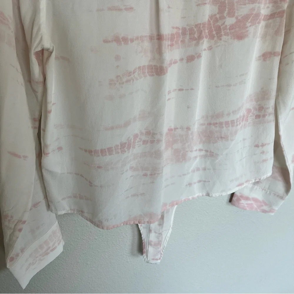 NWOT Rails Val Tie-dye Pink White Silk Button-down Shirt Tie Bottom Casual Small - Picture 14 of 14